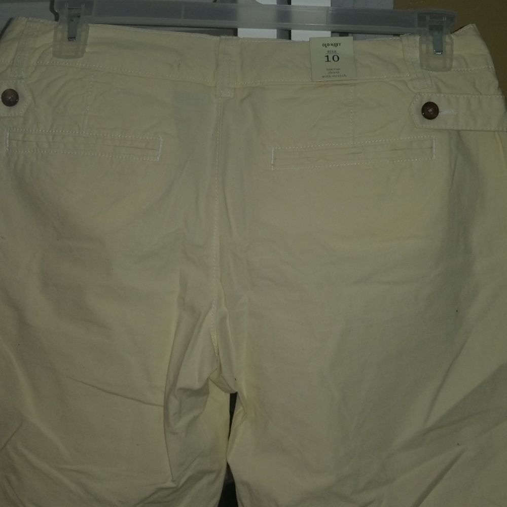Shorts - Picture 3 of 3